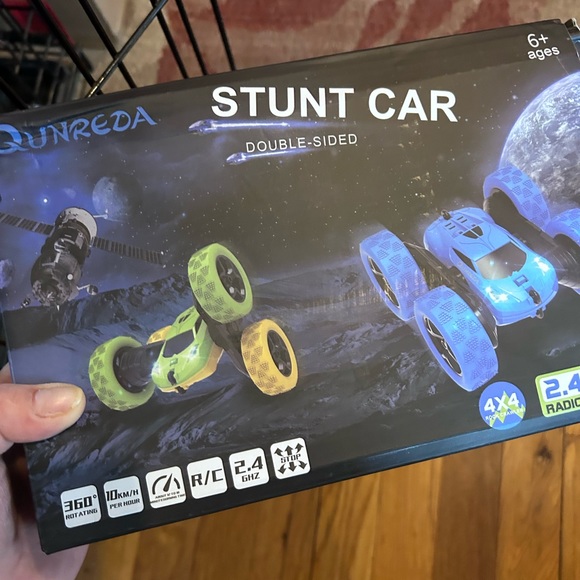 Remote Control Car, 2.4 GHZ Double Sided RC Stunt NEW⭐️ - Picture 2 of 11